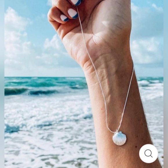 salty cali Jewelry - Salty Cali 925 Shell Necklace